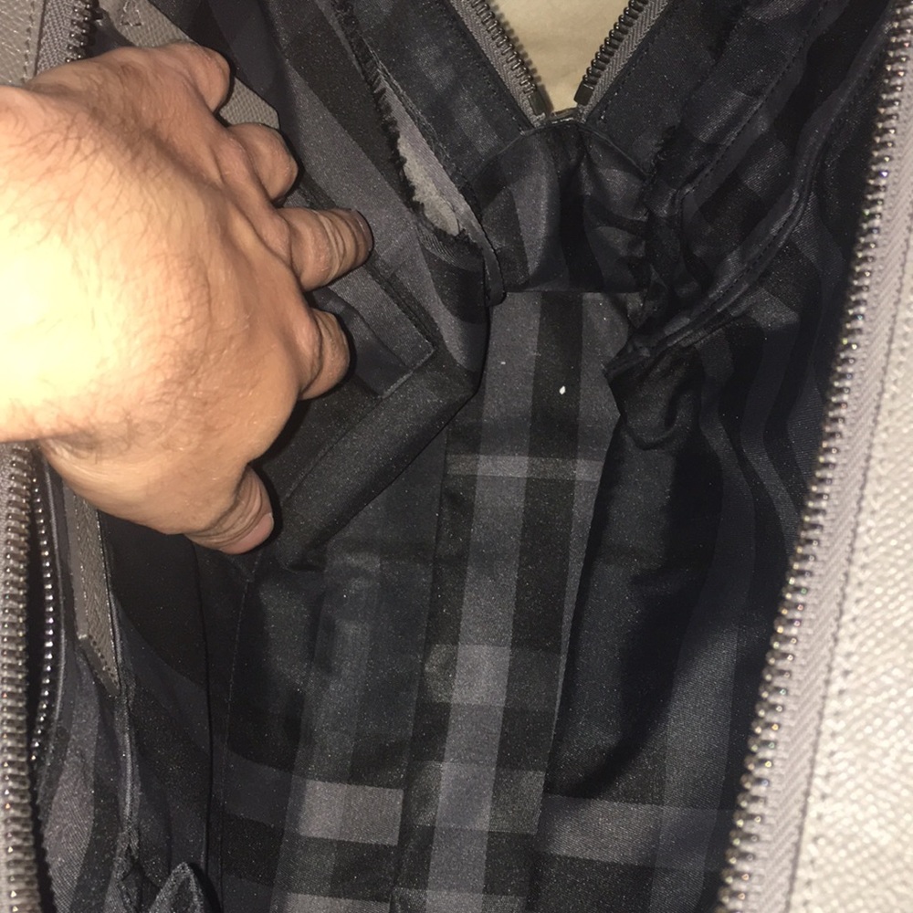 Burberry Bag - Picture 3 of 6